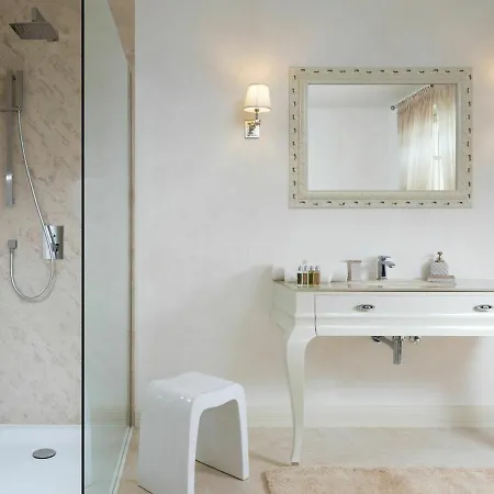 Posh In Vabriga With High End Kitchen Pool