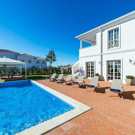 Villa Posh In Vabriga With High End Kitchen Pool